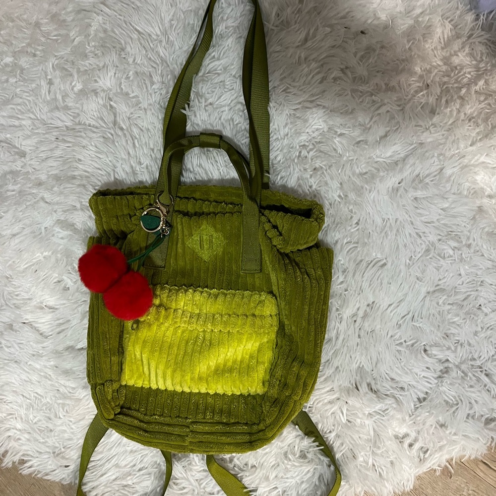 Green bag/purse w cherry key chain
